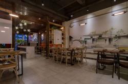 现代餐饮店装修设计效果图